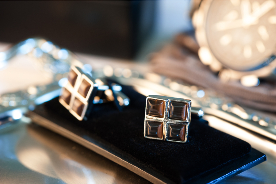 cufflink (1)